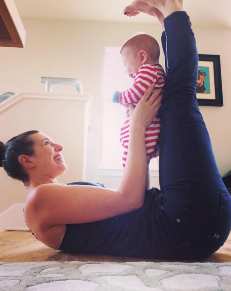 Liz Vartanian | Yoga Mamas to Follow | SpoileYogi.com